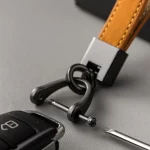 kf-S1d255854087f4d9d8036b226f9876508F-Luxury-Car-Keychain-Genuine-Leather-Key-Chain-Buckle-Key-Ring-Car-Keychain-Car-Luxury-Accessories-Gift